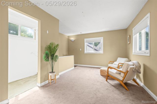 1019 Hoffman Avenue, Royal Oak, MI 48067