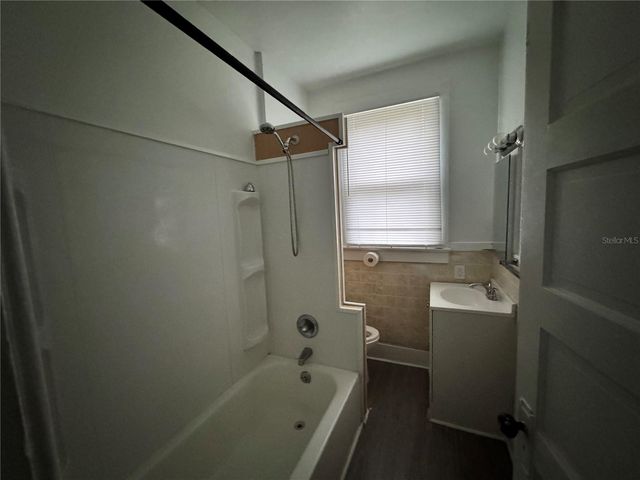 716 NW 2ND AVENUE, Gainesville, FL 32601