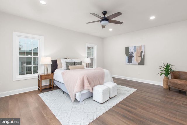 913 SYLVANIA AVE, Fredericksburg, VA 22401