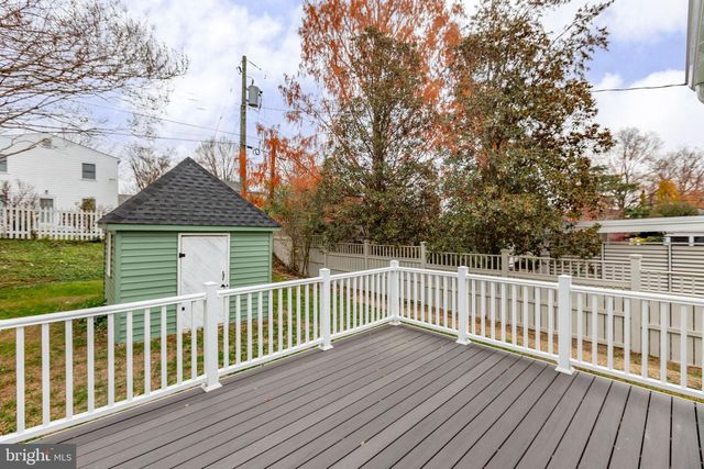 913 SYLVANIA AVE, Fredericksburg, VA 22401