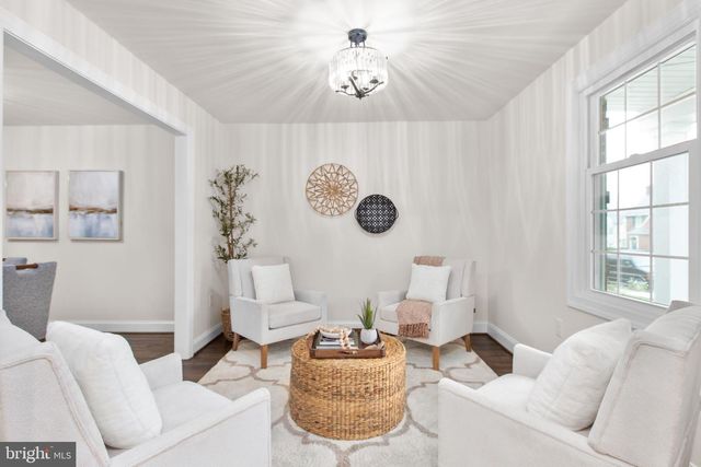 913 SYLVANIA AVE, Fredericksburg, VA 22401