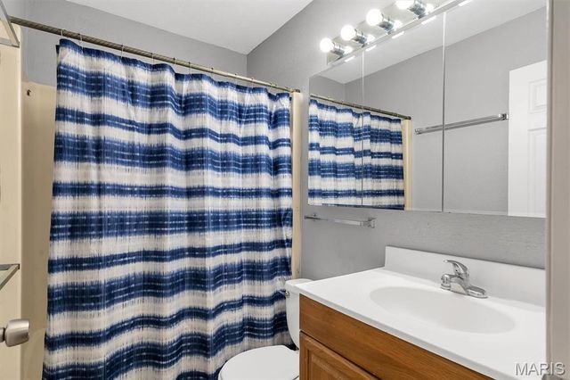 213 Saint John Drive, Belleville, IL 62221