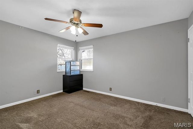 213 Saint John Drive, Belleville, IL 62221