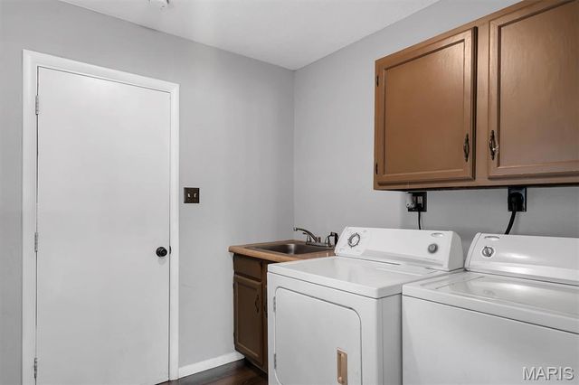 213 Saint John Drive, Belleville, IL 62221