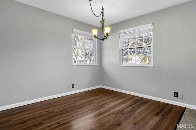 213 Saint John Drive, Belleville, IL 62221