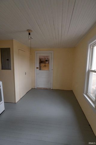 2415 E 500 N Road, Attica, IN 47918