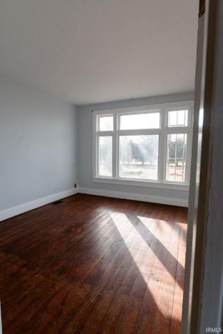 2415 E 500 N Road, Attica, IN 47918