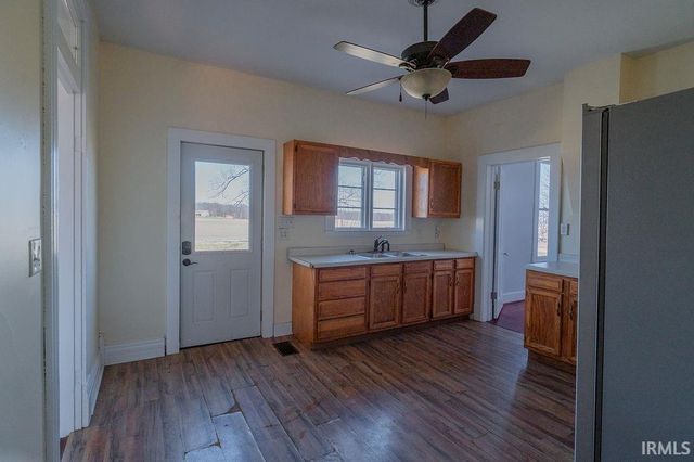 2415 E 500 N Road, Attica, IN 47918