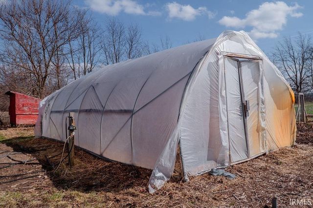 2415 E 500 N Road, Attica, IN 47918