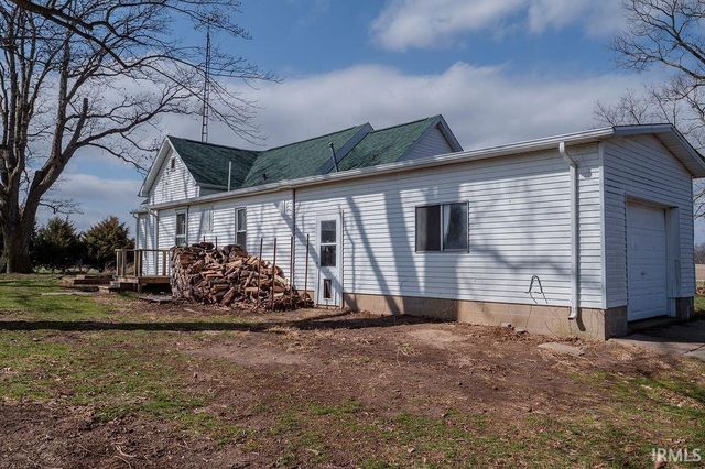 2415 E 500 N Road, Attica, IN 47918