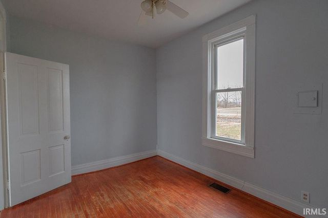 2415 E 500 N Road, Attica, IN 47918