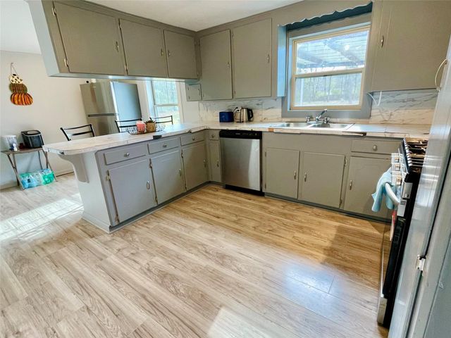 2504 Davisville Road Road, Lufkin, TX 75901