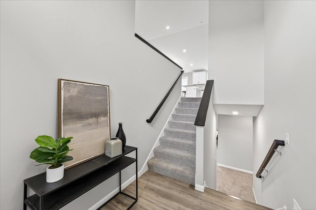 2088 Pleasant Drive, Prescott, WI 54021