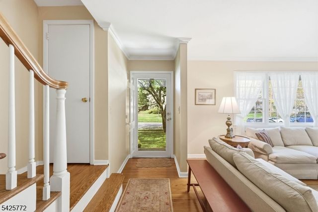 217 Jeffer St, Ridgewood Village, NJ 07450