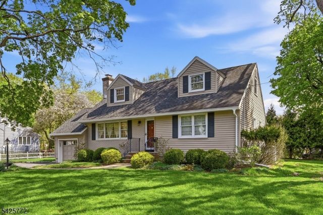 217 Jeffer St, Ridgewood Village, NJ 07450