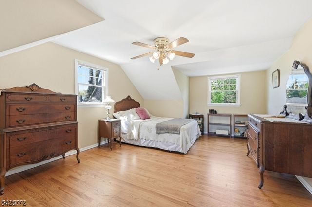 217 Jeffer St, Ridgewood Village, NJ 07450