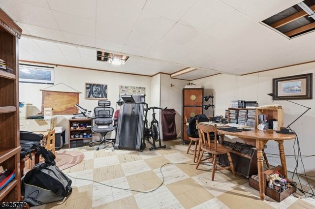 217 Jeffer St, Ridgewood Village, NJ 07450