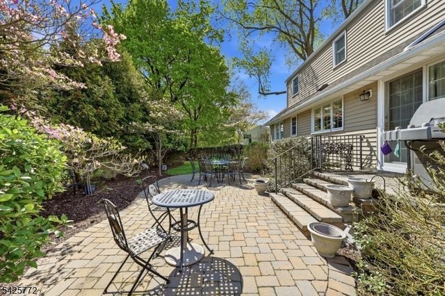217 Jeffer St, Ridgewood Village, NJ 07450