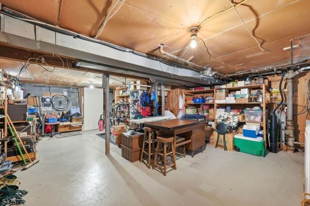 217 Jeffer St, Ridgewood Village, NJ 07450