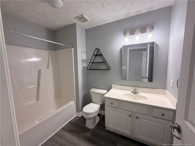 3342 Harbour Pointe Pl Place 9, Fayetteville, NC 28314