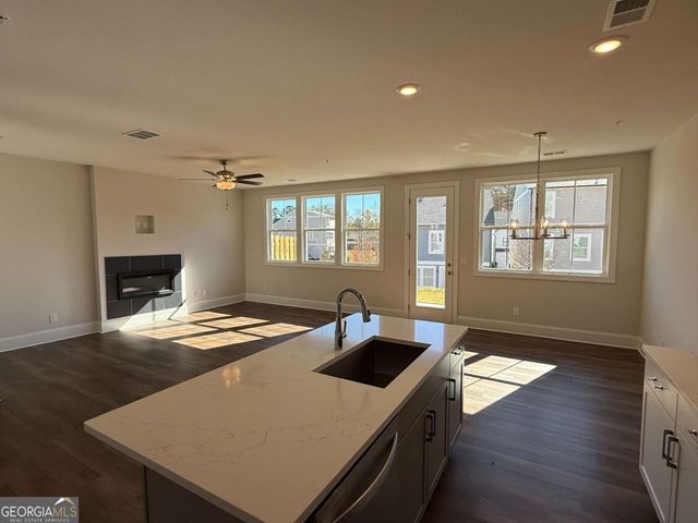 927 Crestmanor Drive, Marietta, GA 30008