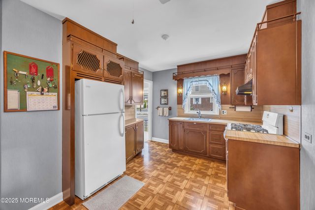 143 Safran Avenue, Edison, NJ 08837