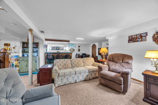 143 Safran Avenue, Edison, NJ 08837