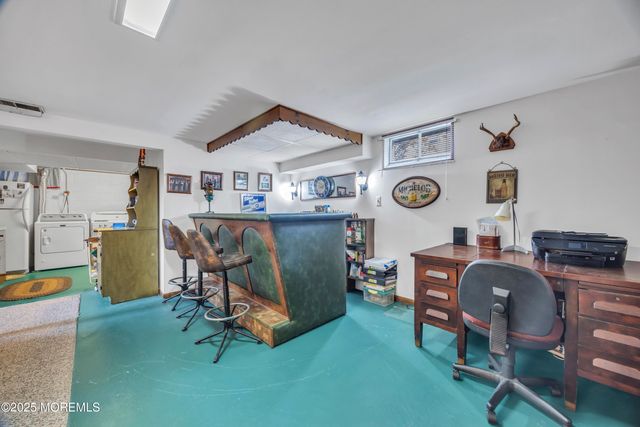 143 Safran Avenue, Edison, NJ 08837