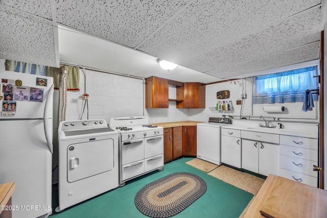 143 Safran Avenue, Edison, NJ 08837