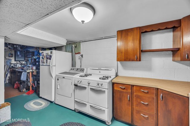 143 Safran Avenue, Edison, NJ 08837