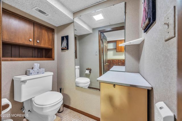 143 Safran Avenue, Edison, NJ 08837