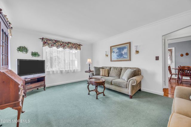 143 Safran Avenue, Edison, NJ 08837