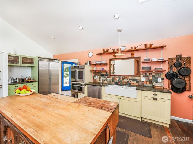 10820 NE 183RD COURT, Bothell, WA 98011