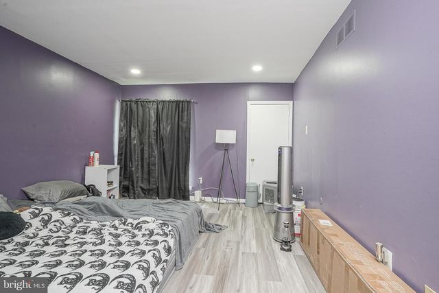 2205 GREENWOOD DR, Lindenwold, NJ 08021