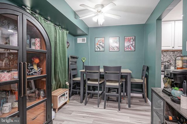 2205 GREENWOOD DR, Lindenwold, NJ 08021