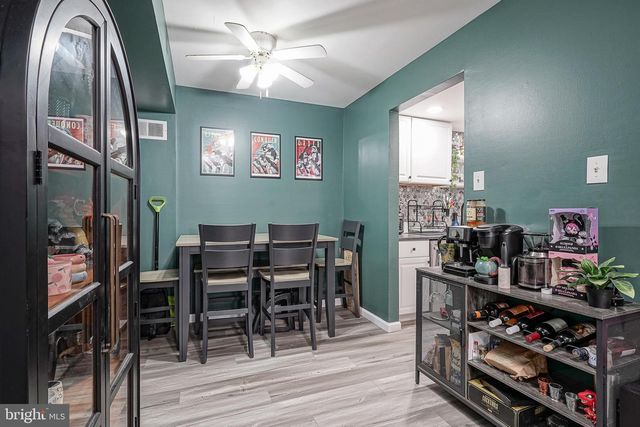 2205 GREENWOOD DR, Lindenwold, NJ 08021