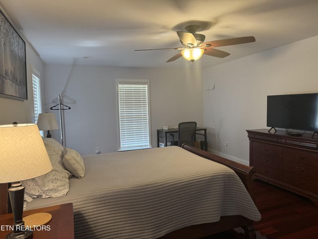 135 Central Ave, Benton, TN 37307
