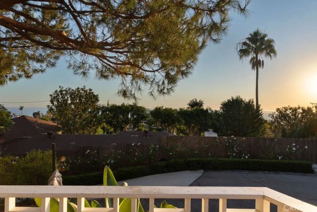 603 Pearl Street, Laguna Beach, CA 92651