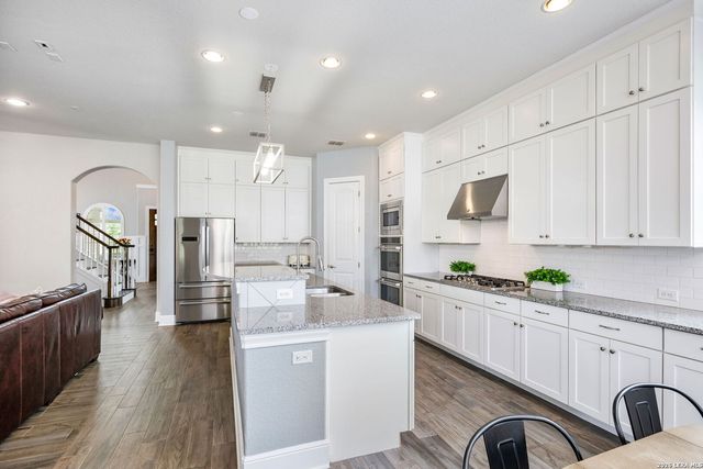 28906 Balcones Crk, Boerne, TX 78006