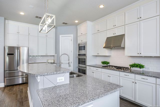 28906 Balcones Crk, Boerne, TX 78006