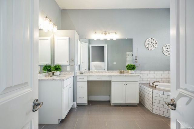 28906 Balcones Crk, Boerne, TX 78006