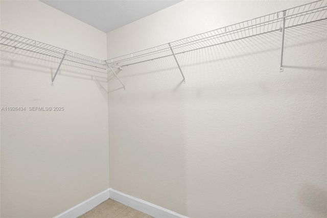 1472 SW 44th Ave 1, Fort Lauderdale, FL 33317