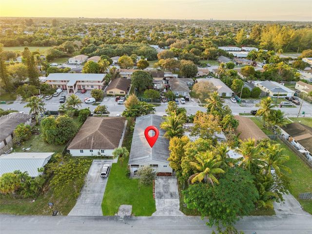 1472 SW 44th Ave 1, Fort Lauderdale, FL 33317