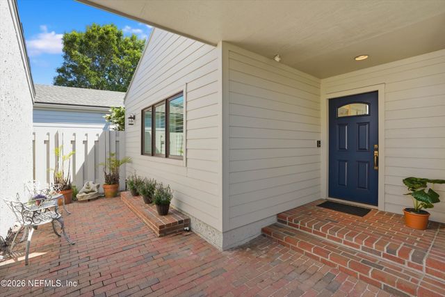 128 LAKE JULIA Drive N, Ponte Vedra Beach, FL 32082