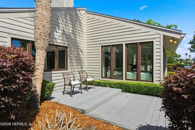128 LAKE JULIA Drive N, Ponte Vedra Beach, FL 32082