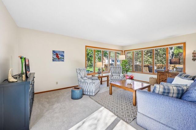 5137 Duggan Plaza, Edina, MN 55439