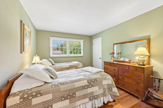 5137 Duggan Plaza, Edina, MN 55439