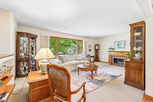 5137 Duggan Plaza, Edina, MN 55439