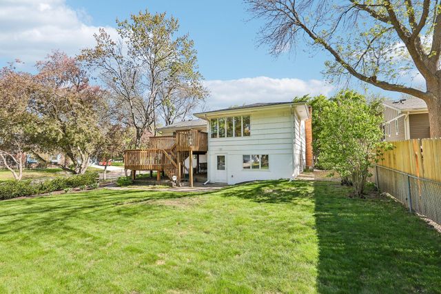 5137 Duggan Plaza, Edina, MN 55439