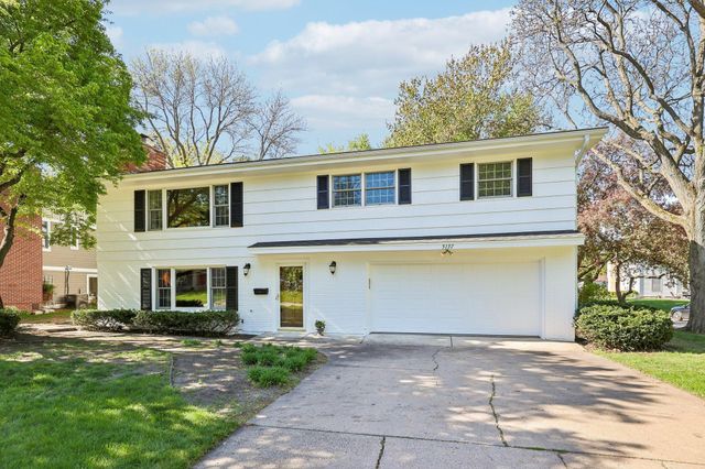 5137 Duggan Plaza, Edina, MN 55439